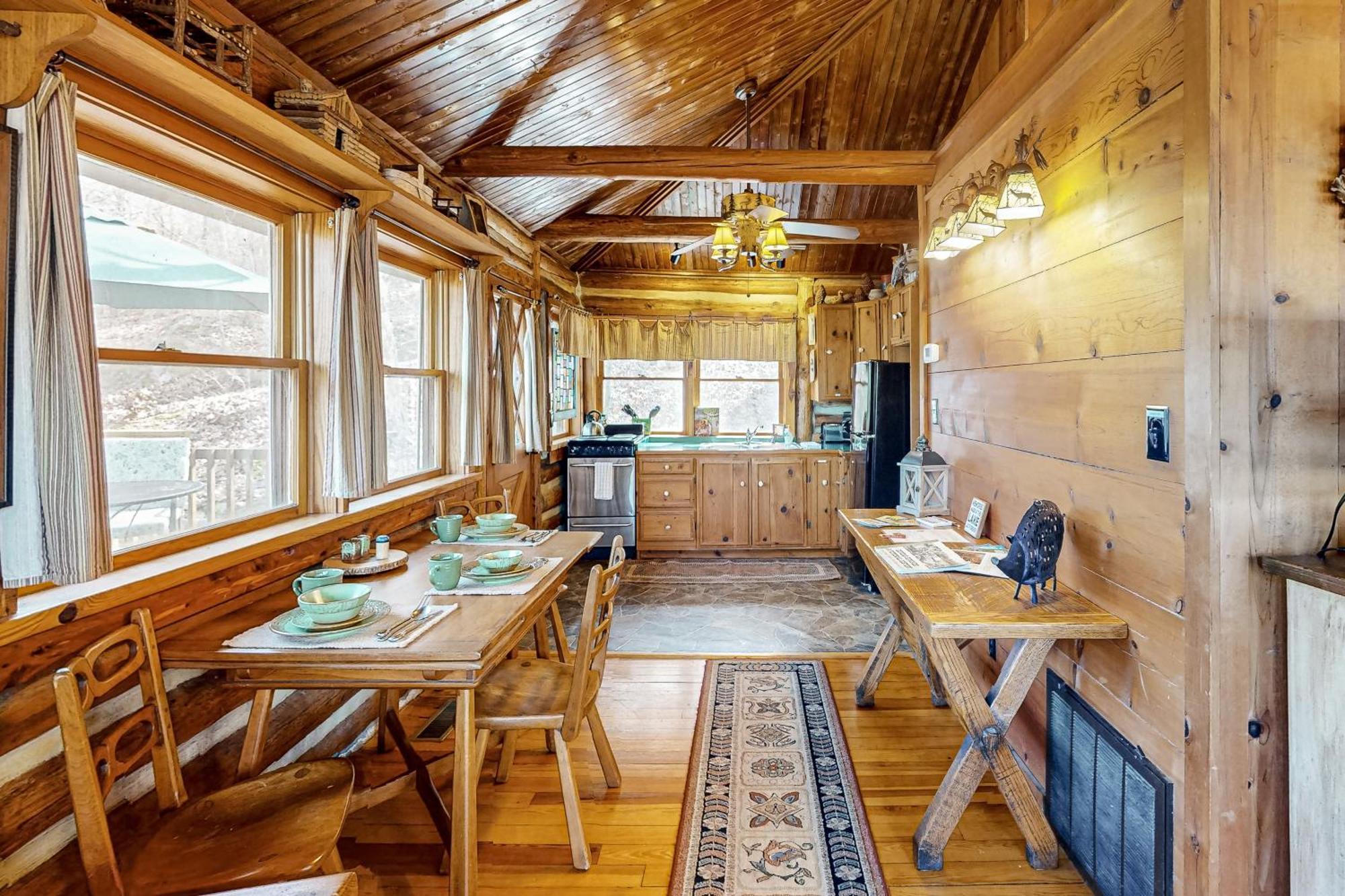 Lake Lucerne - Treehouse Cabin #01 Eureka Springs Buitenkant foto